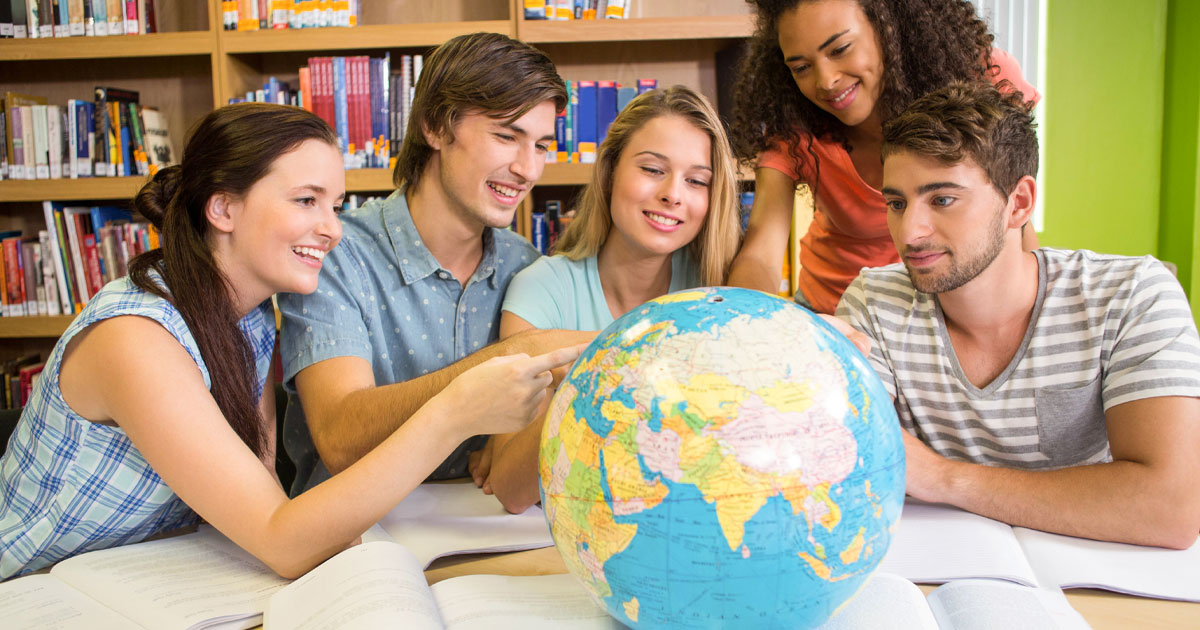 Moradia no intercâmbio: casa de família, república ou sozinho?